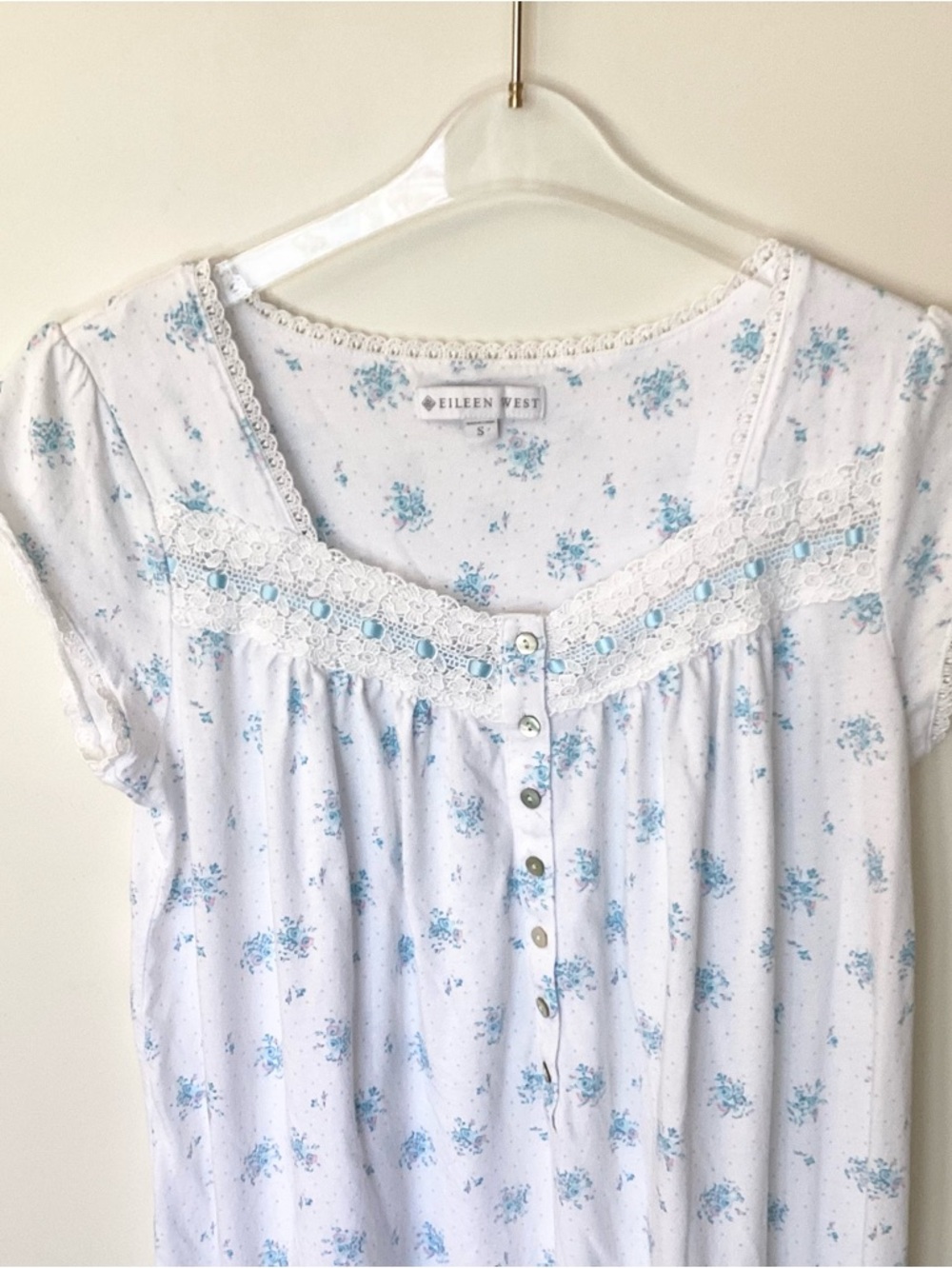 Eileen West Short Sleeve Knee Length Floral Nightgown - White/Blue - S - Picture 2 of 9